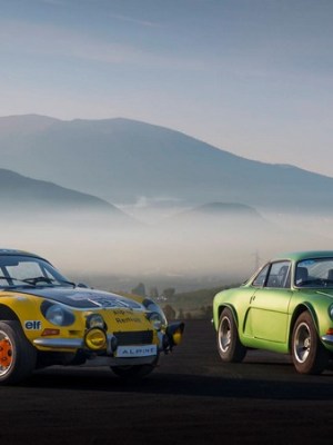 Alpine con tre A110 a&nbsp;Rétromobile