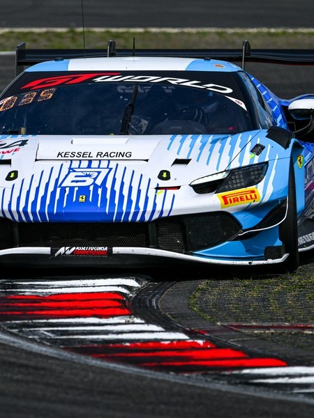 Al Nürburgring la Ferrari 296 GT3 EVO conquista il primo titolo