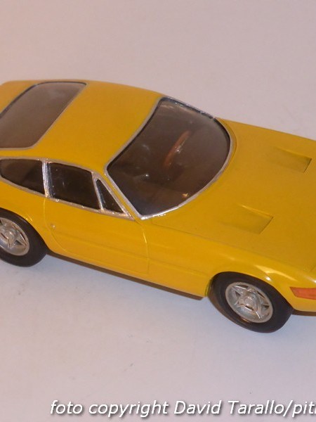 Modelli del passato: Ferrari 365 GTB/4 Daytona di&nbsp;M.R.F.